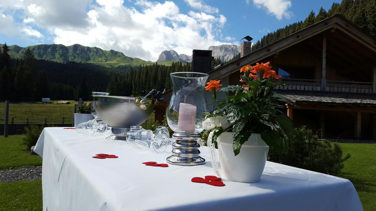 Dolomites Living Hotel Tirler Alpe Di Siusi Bagian luar foto